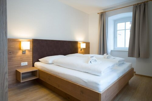 Гостиница Lake View Suites Villa Julia - Terrace Suite в Цель-ам-Зе