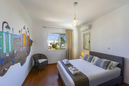 Гостиница Protaras Villa Ithaki в Протарасе