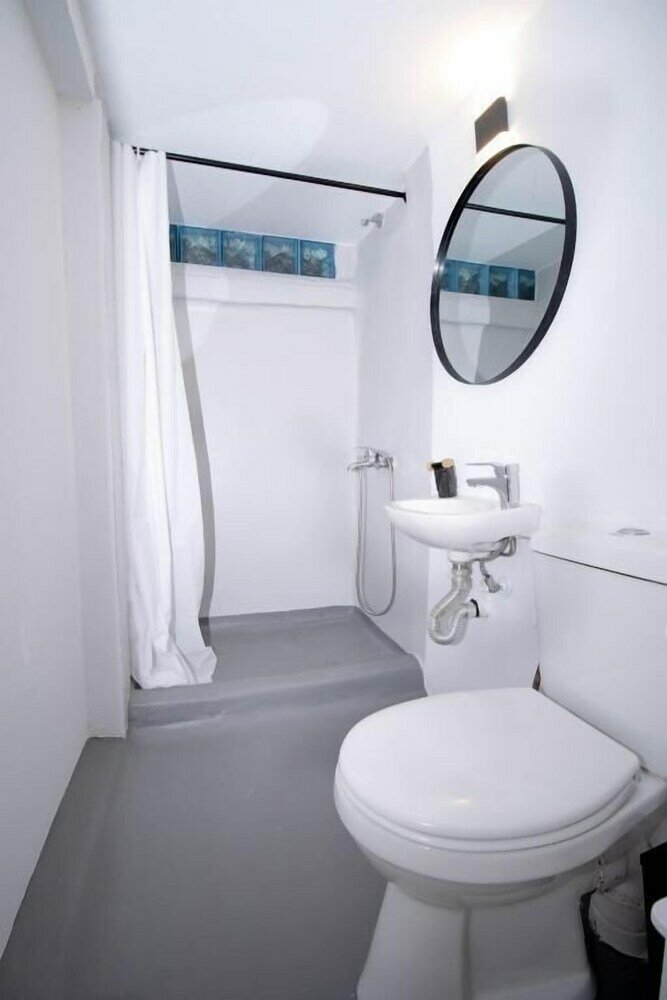 Фото Capri Downtown Rooms