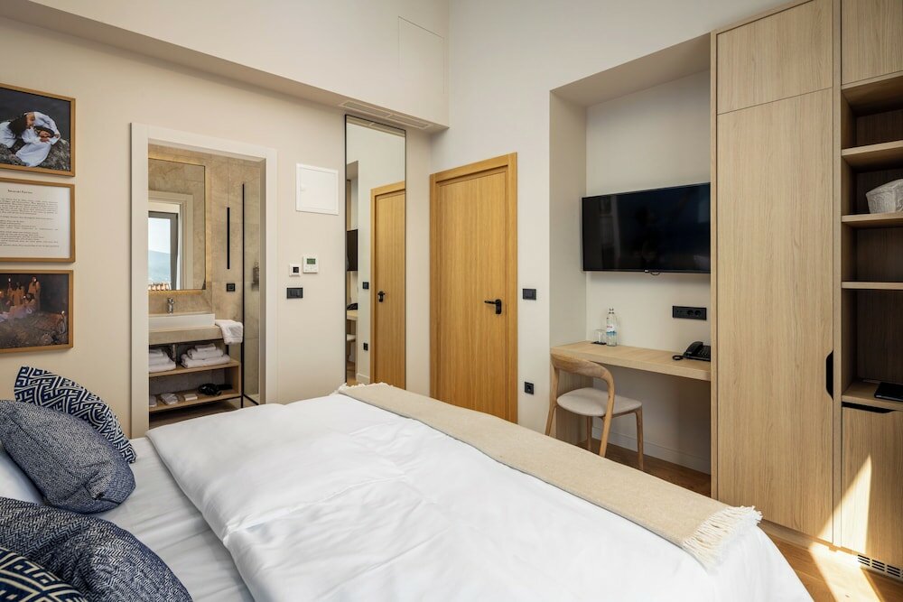 Фото Emotheo Heritage Hotel