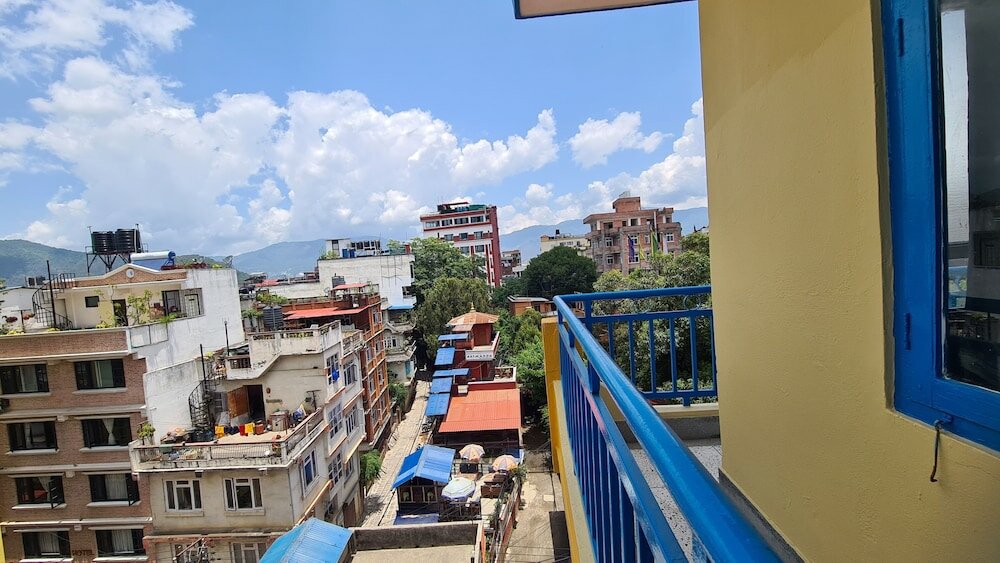 Фото отеля 2