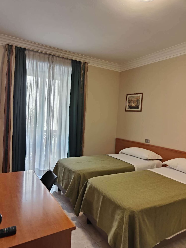 Фото Hotel Romano