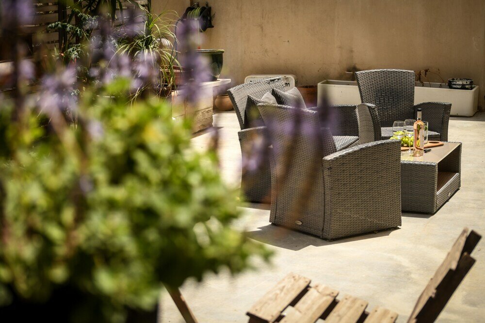 Фото Unique and Spacious 2br Apt with Terrace