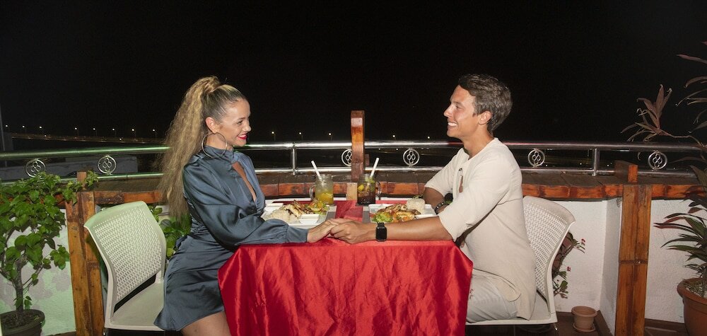 Фото Umet Seaview Hotel with Free Roundtrip Airport Pick up and drop off