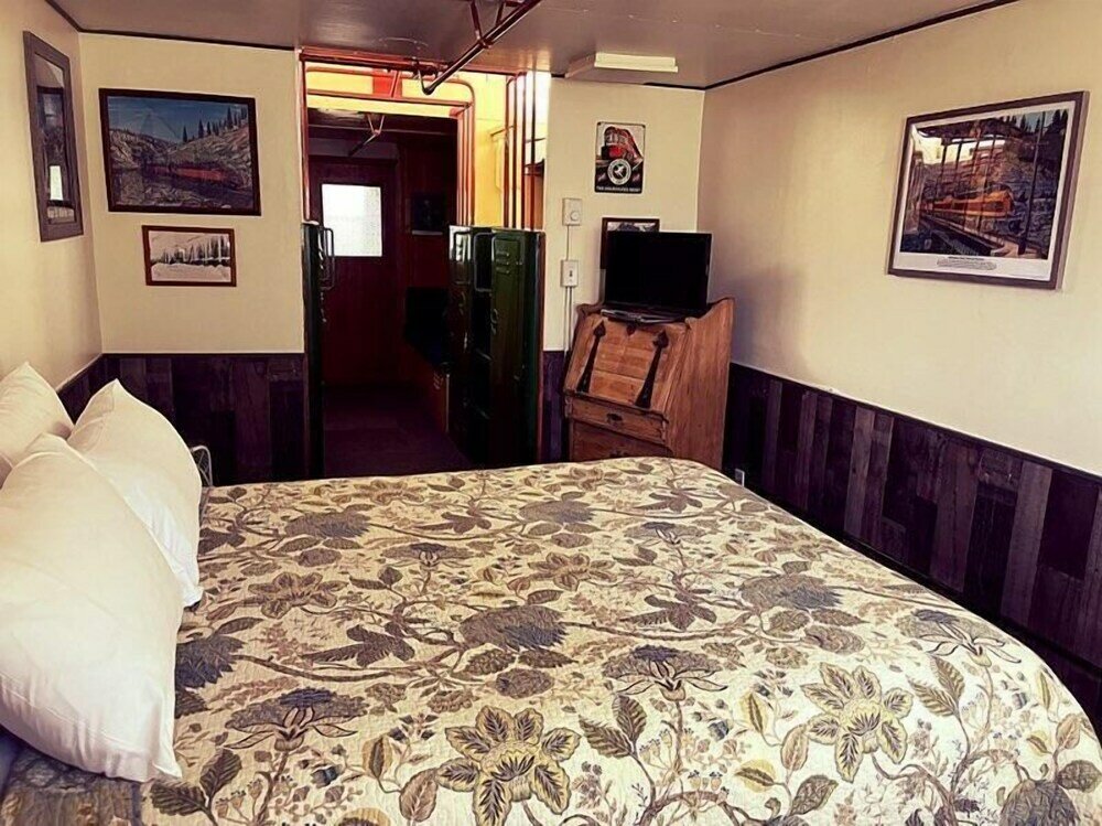 Фото Iron Horse Inn Bed & Breakfast