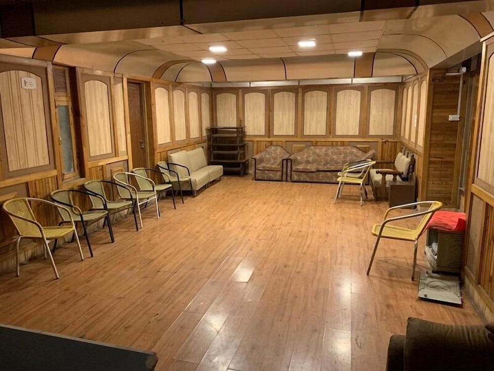 Фото Hotel Aroma Nainital