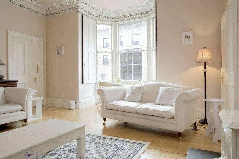 Фото Spacious 4bd Terraced Flat - Edinburgh Old Town