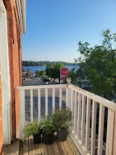 Гостиница Stone House Kenora в Кеноре