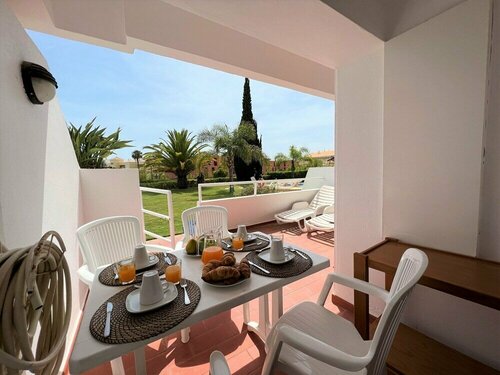 Гостиница Vilamoura Typical 1 With Pool by Homing