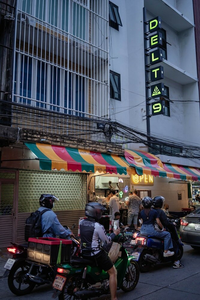 Фото отеля 2