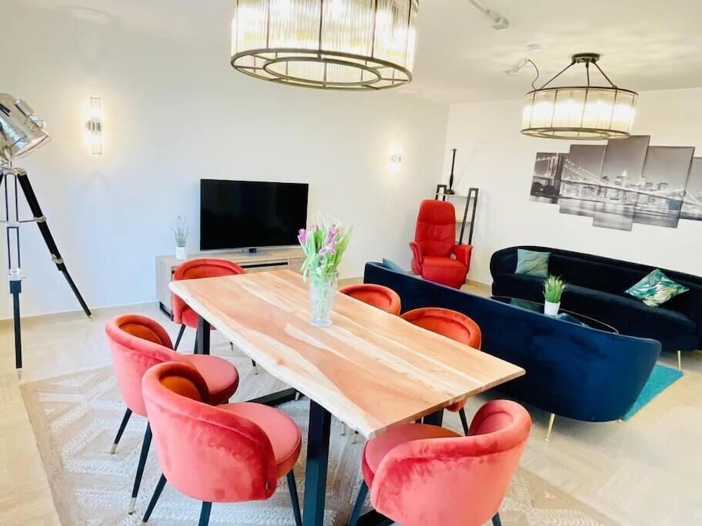 Фото 3 bedrooms in Center Terrace & Parking