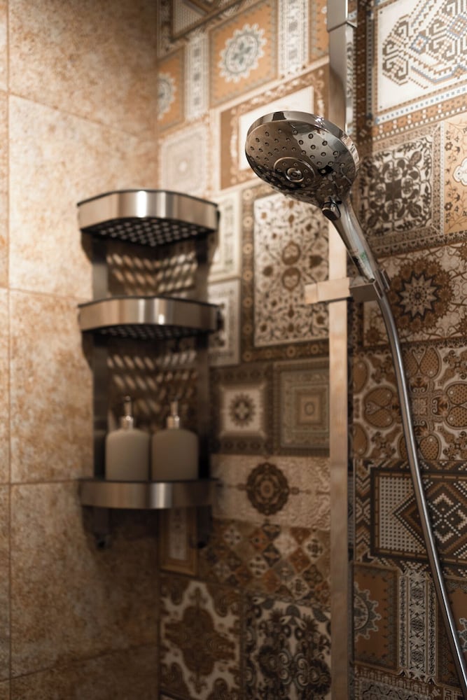 Фото The Title V X203