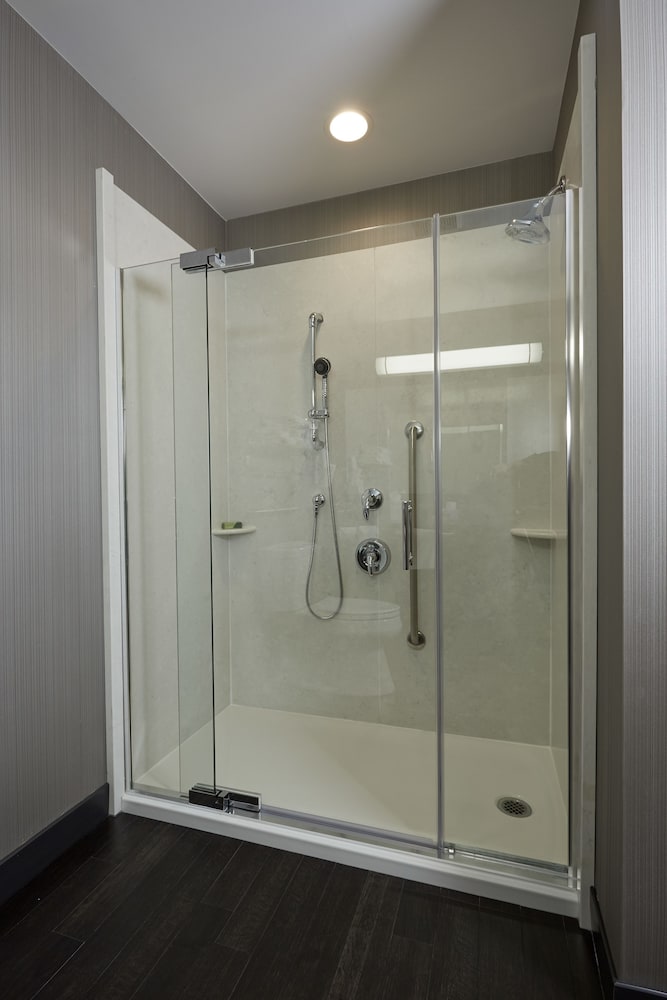 Фото Best Western Plus Meridian Hotel