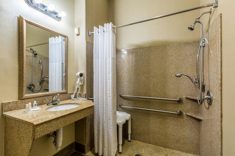 Фото Comfort Suites Galveston