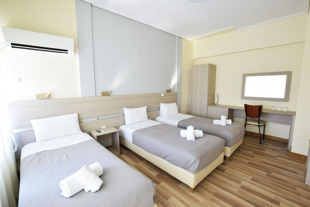 Фото John's Hotel