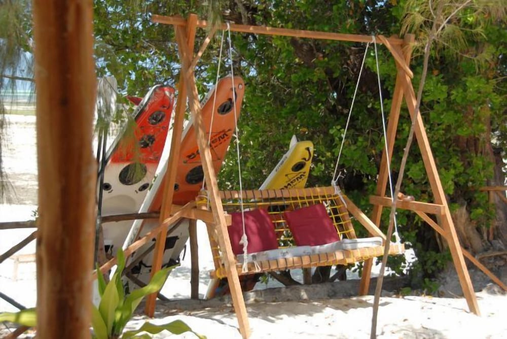 Фото Pakachi Beach Resort & Hotel