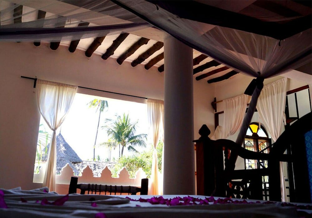 Фото Laguna Palace Michamvi Kae