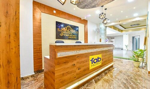 Гостиница Fabhotel Symphony Grand в Ахмадабаде