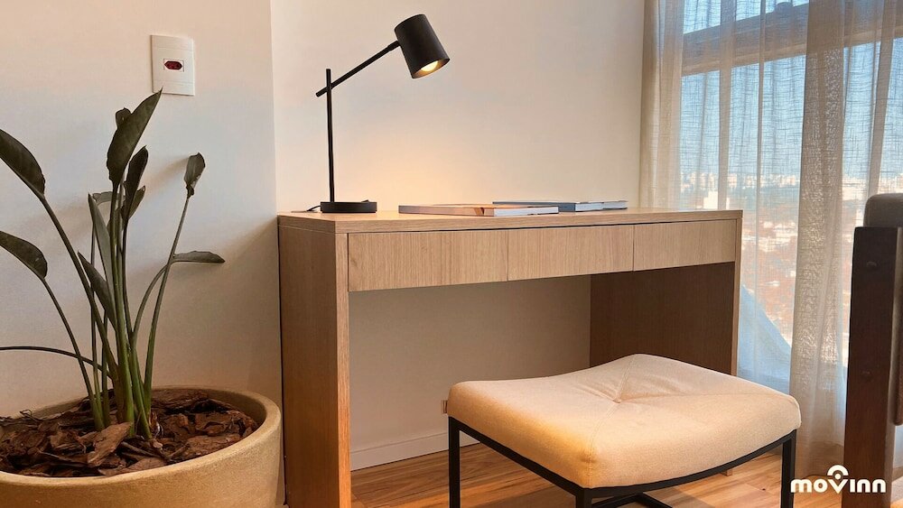 Фото White by Movinn