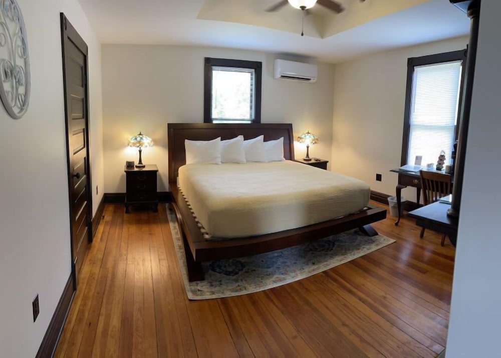 Фото Damascus Old Mill Inn