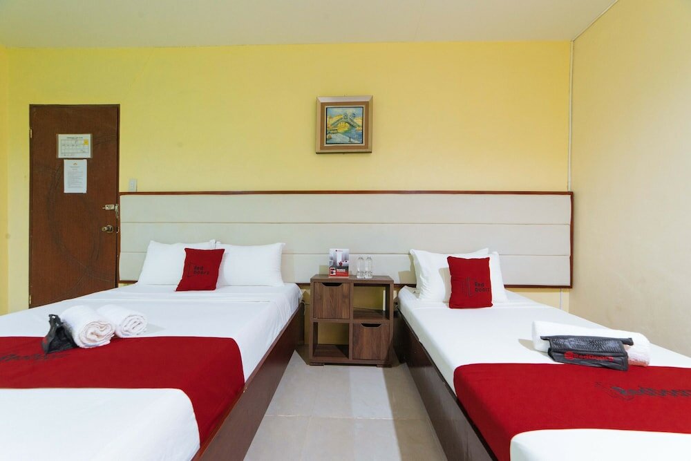 Фото RedDoorz near Notre Dame University Gensan