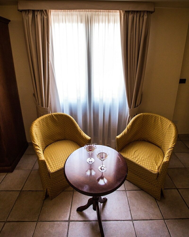 Фото Fontanella Hotel