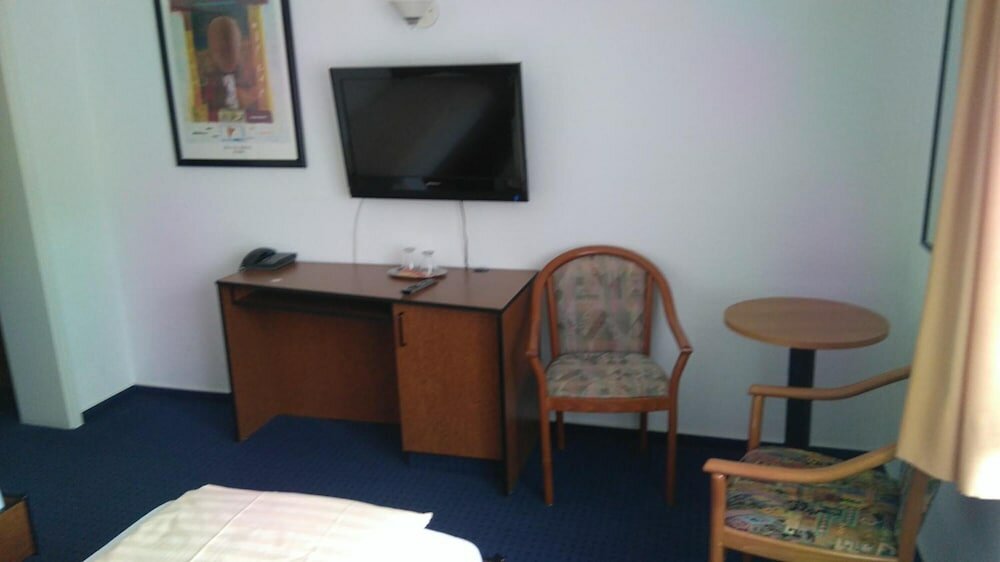 Фото Hotel Loewensteiner Hof Haus am Neuplatz