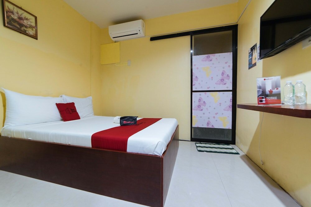 Фото RedDoorz near Notre Dame University Gensan