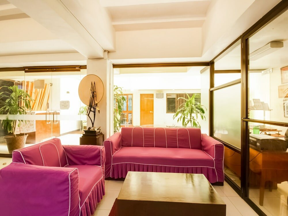 Фото Vaccinated Staff - Capital O 465 Ford's Inn