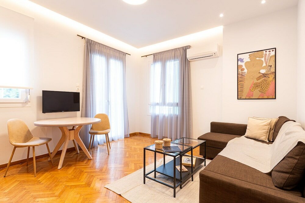 Фото The Central Boutique Αpartments