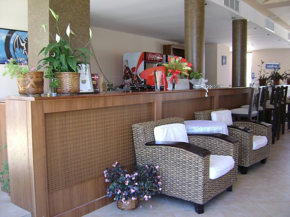 Фото Family Hotel Kandrovi