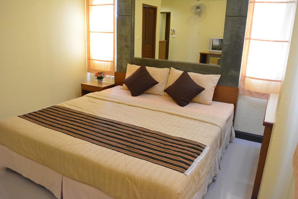 Фото J Boutique Aonang