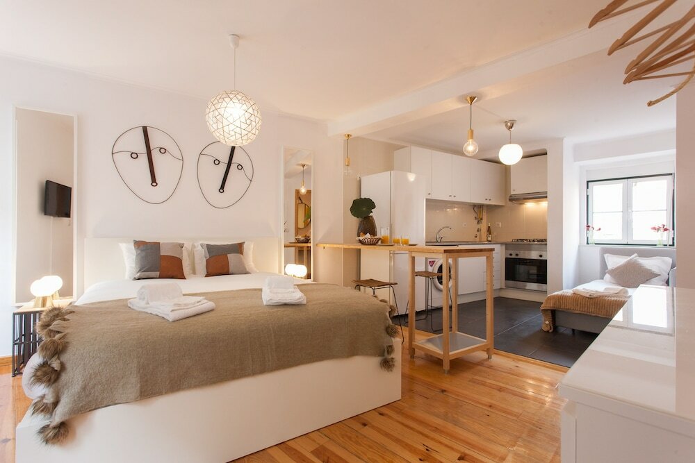 Фото Moniz Studio Apartment - by Lu Holidays