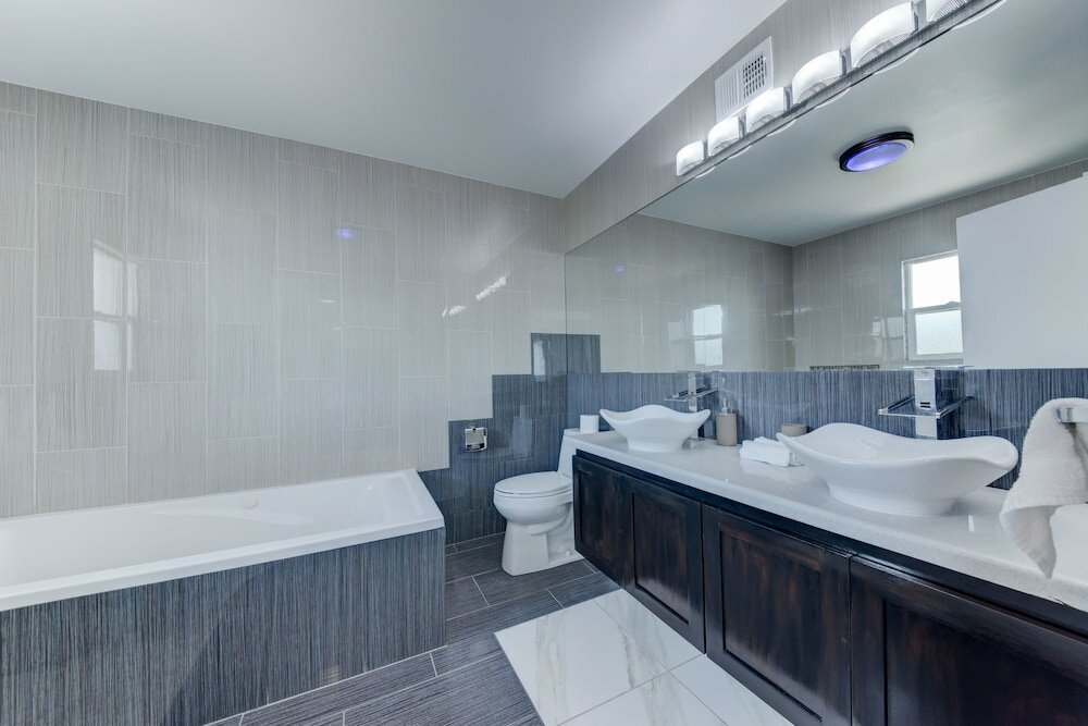 Фото Sanctuary Pond and Pool