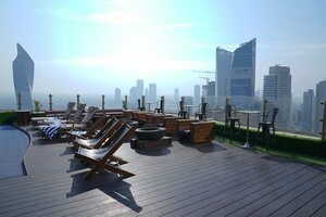 Гостиница Ramada Encore by Wyndham Kuwait Downtown