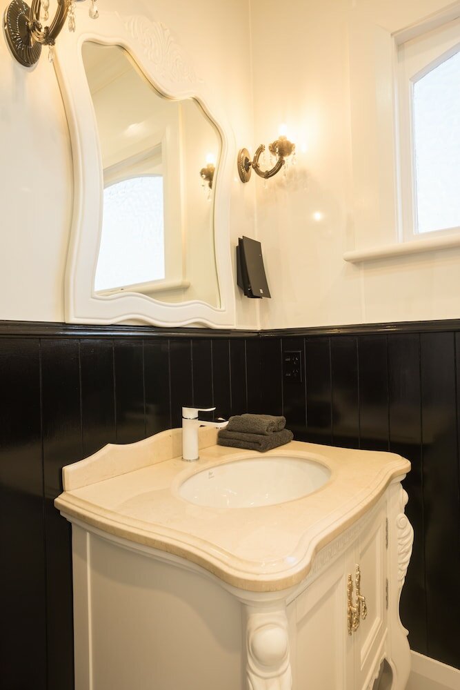 Фото Harold House