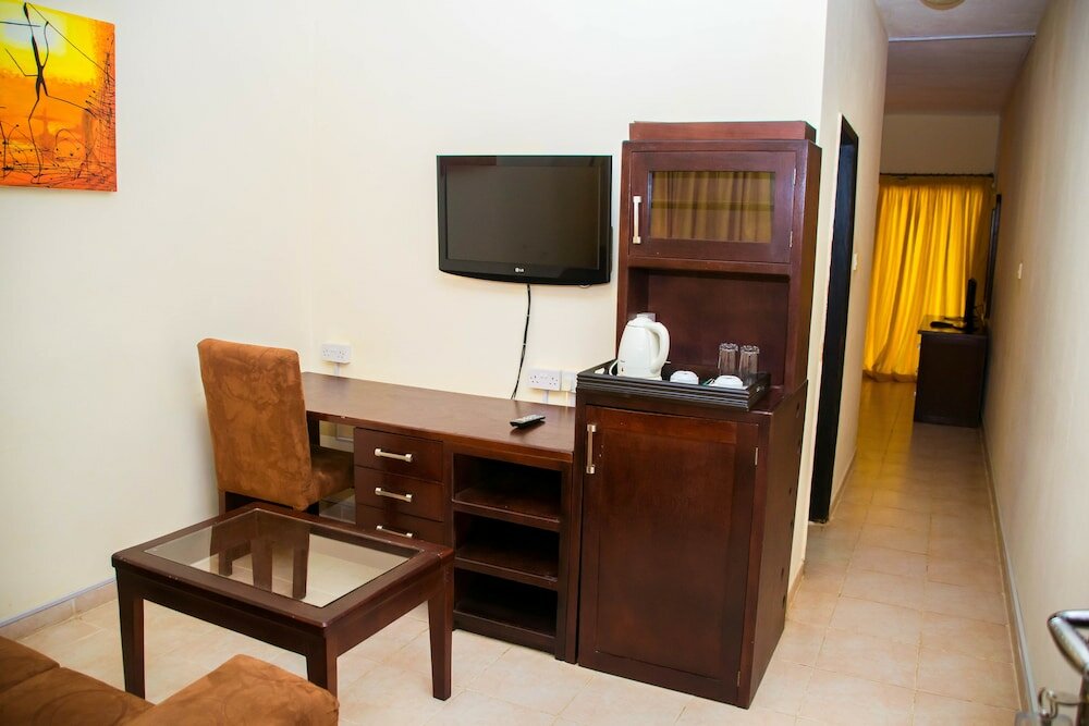 Фото Sierra Lighthouse Hotel