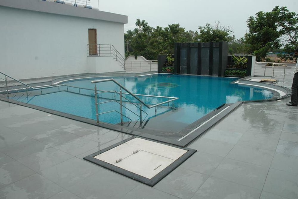 Фото Hotel Grand International