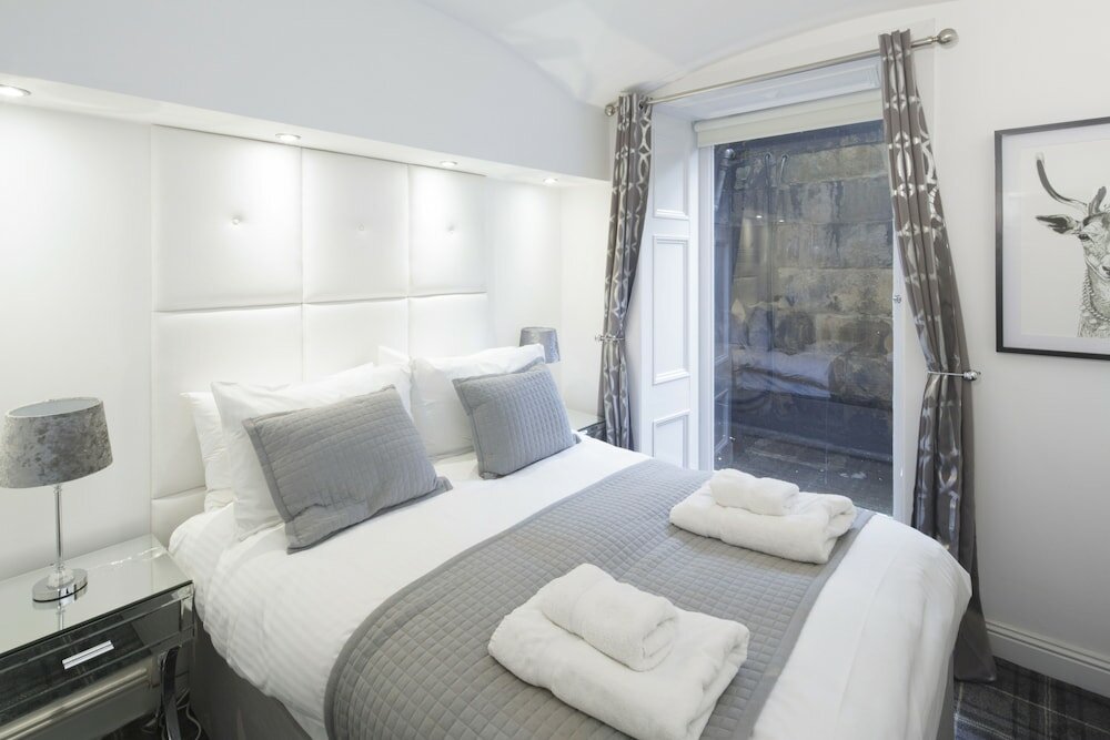 Фото Hanover 71 Suites