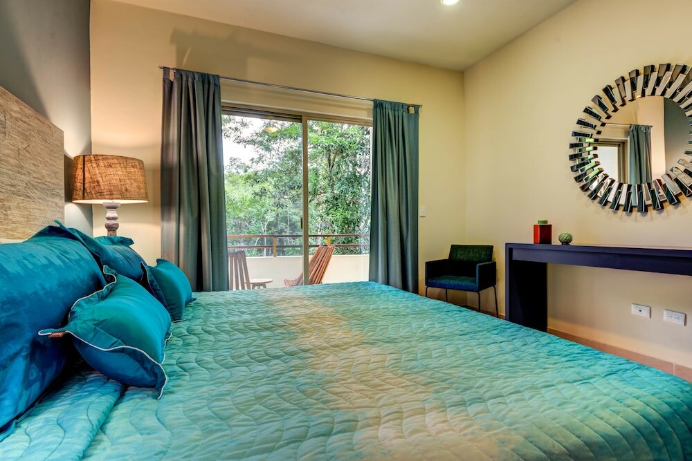 Фото Blue Beach 2 Brm apt sleeps 5
