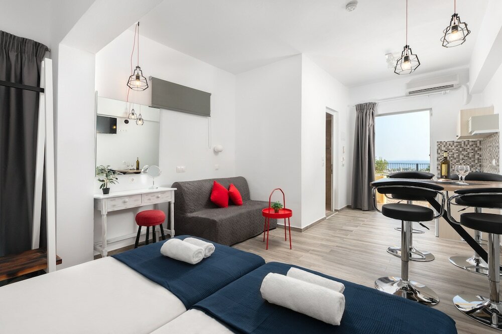Фото Pefkos View Suites & Maisonette
