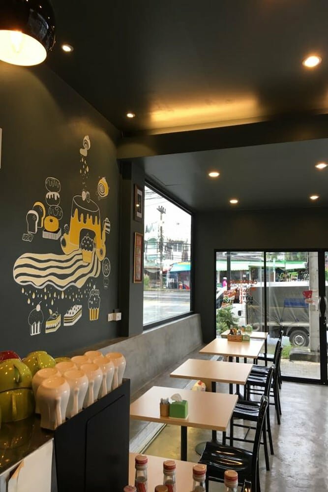 Hotel The Bread Basket, Phuket Province, photo