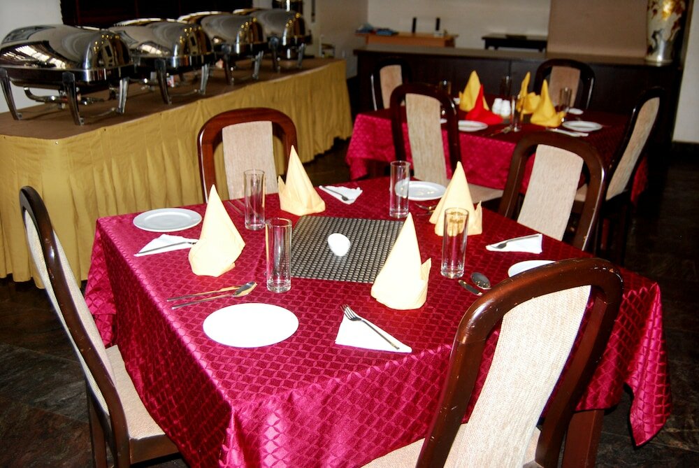 Фото Grand Inn & Suites