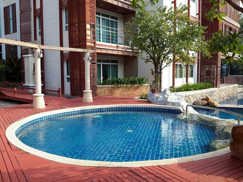 Гостиница Beachfront Family Penthouse Hua Hin