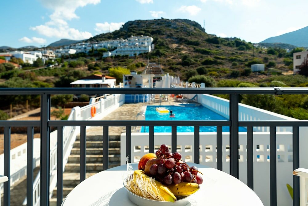 Фото Okirroi Villas