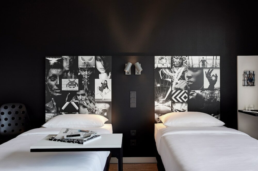 Фото Légère Express Bielefeld