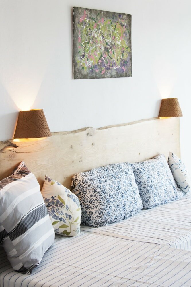 Фото Simple Pleasures Hotel