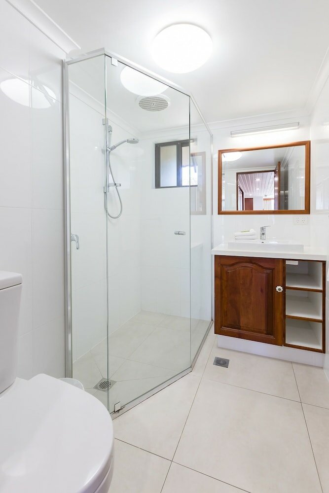 Фото Byron Pacific Apartments