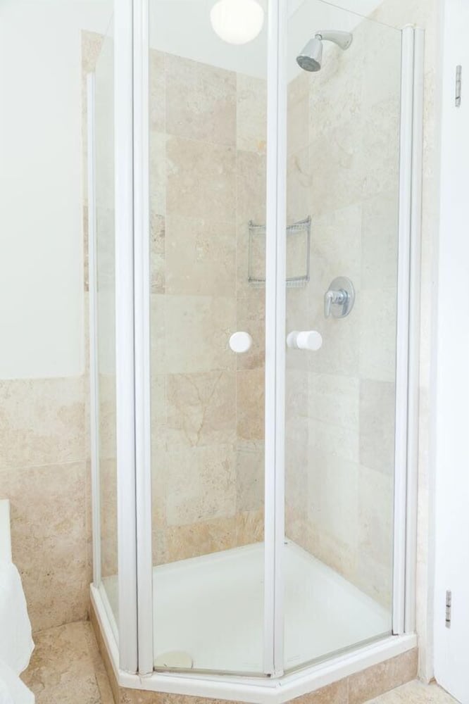 Фото Bay Vista Villa