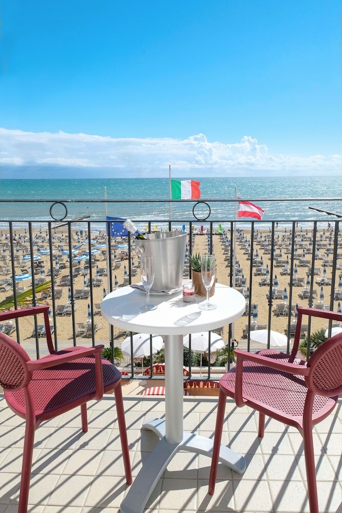 Фото Hotel Manila